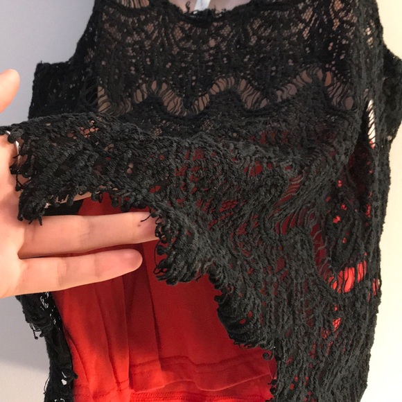 Black lace, under two tone nude and red shirt - Picture 3 of 3